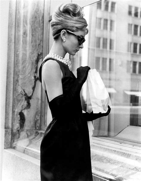 L’histoire de la petite robe noire Givenchy d’Audrey 